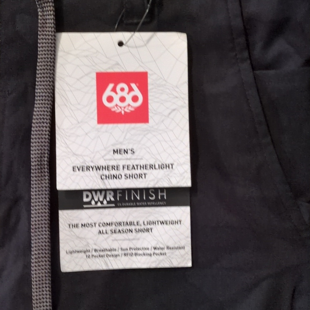 686 Everywhere Featherlight Black Chino Shorts Size 30x8 - Picture 4 of 12